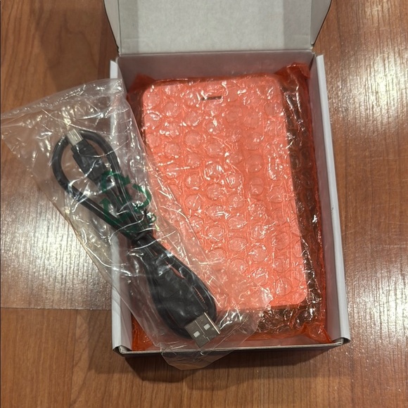 Silver Memory Card for Cameras and Photo Devices - Picture 4 of 5